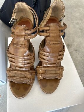 Unlisted by Kenneth Kole heeled sandal
